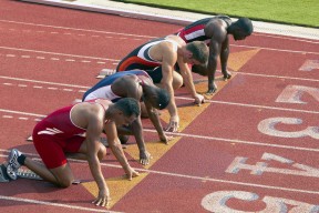 江苏体彩：理查利森亲吻萨尔非洲杯奖牌后转交弗兰克