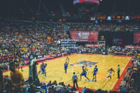 江苏体彩网官网-效率对决新篇章，0.218分每回合挑战字母哥0.244分，湖人队再获里夫斯式瑰宝？